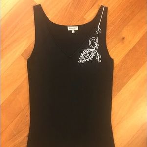 Flower Embellished Top🌹